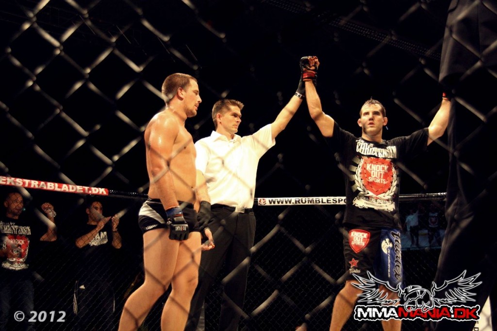 Joachim vinder pro mma kamp til Royal Arena 2